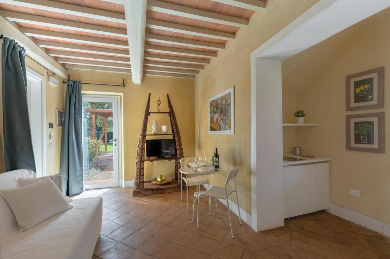 Le Versegge Resort Braccagni Extérieur photo