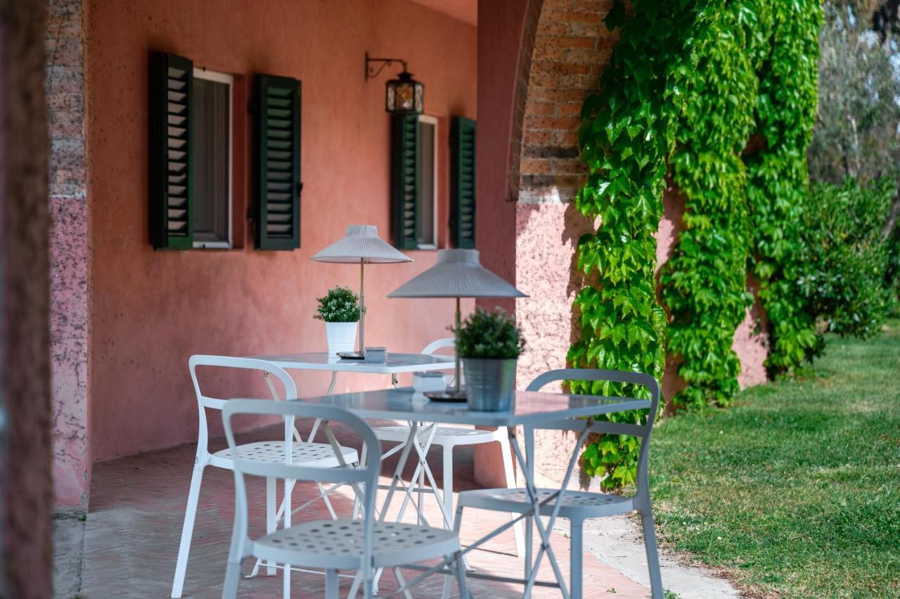 Le Versegge Resort Braccagni Extérieur photo