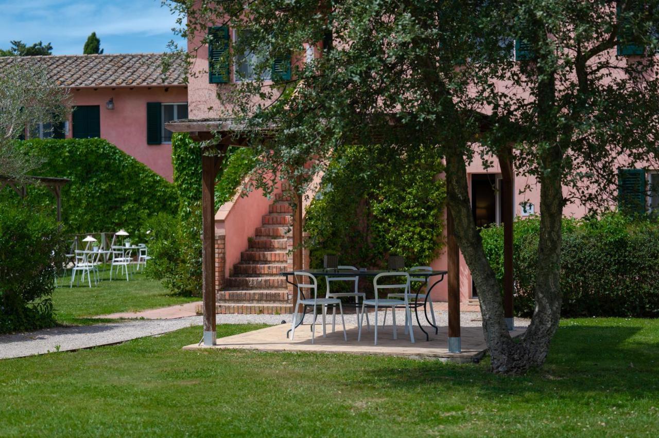 Le Versegge Resort Braccagni Extérieur photo